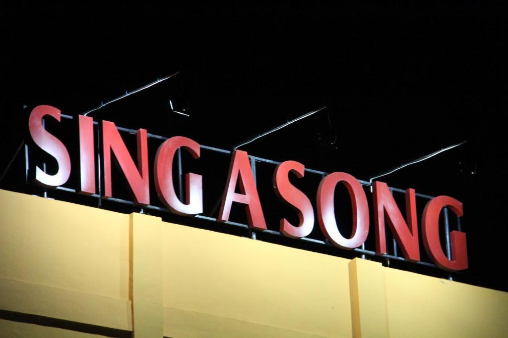 Hotel Sing A Song Pematang Siantar Eksteriør bilde