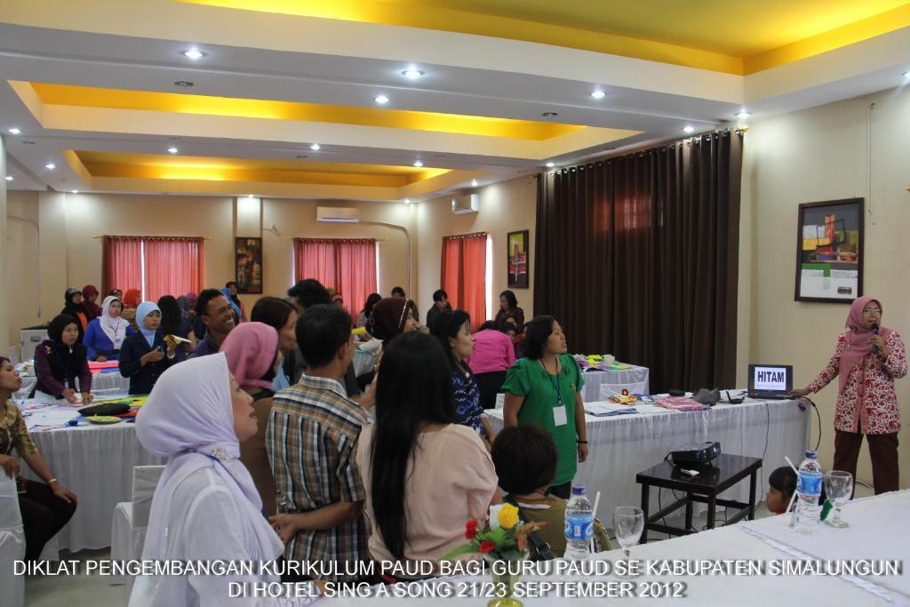 Hotel Sing A Song Pematang Siantar Eksteriør bilde